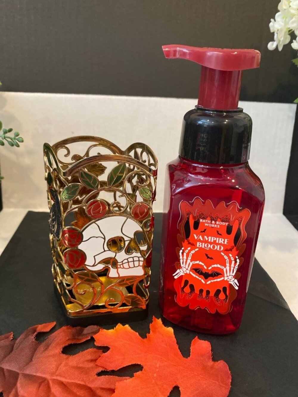 Bath & Body Works Halloween Skeleton Gentle Foaming Hand Soap Holder & NEW Soap